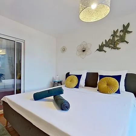 Bed and Breakfast Les 2 Droles D'Oiseaux à Luc-sur-Orbieu Extérieur photo