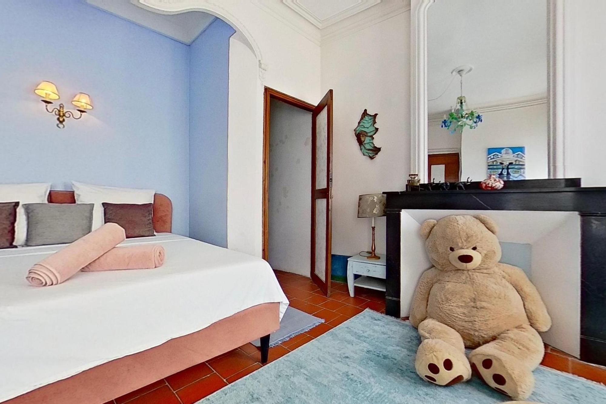 Bed & Breakfast Les 2 Droles D'oiseaux Luc-sur-Orbieu