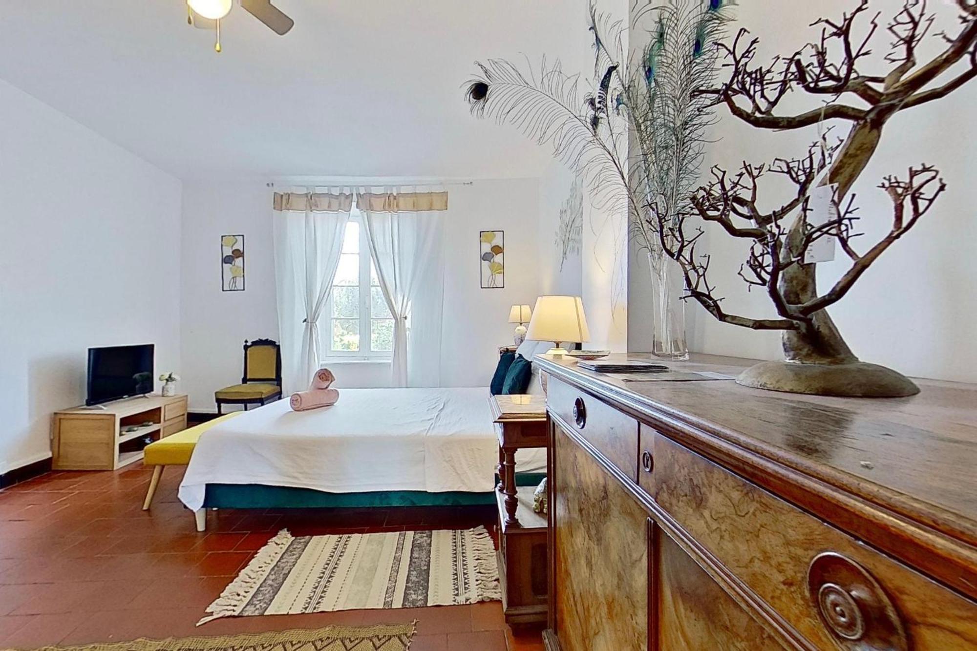 Bed & Breakfast Les 2 Droles D'oiseaux Luc-sur-Orbieu
